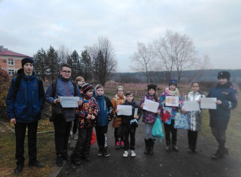 «БЕЗОПАСНЫЕ ДВОРЫ - ДЕТЯМ»