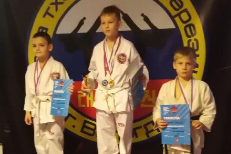 Две «бронзы» завоевали тотемские спортсмены на первенстве Вологодской области по тхэквондо.