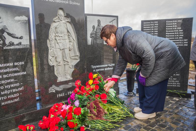 Память жителей Кулиги – участников Великой Отечественной войны – увековечена в камне и сердцах земляков.