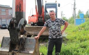 Водитель, строитель, тракторист, экскаваторщик – Александр БУГРЕЕВ по праву называется мастером на все руки.