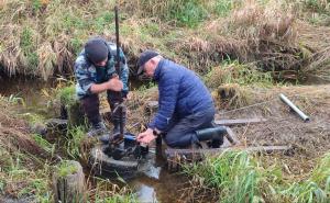 Команда археологов и инженеров возрождает соляное производство в деревне Варницы.