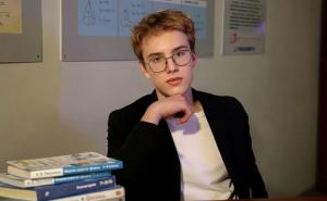 Девятикласник Егор РЫЧКОВ из Юбилейной школы завоевал первое место на региональном этапе Всероссийской олимпиады по обществознанию.