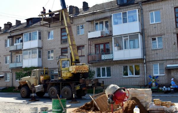 В этом году в Тотемском округе в десяти жилых зданиях запланирован капитальный ремонт кровель. 