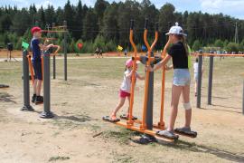 На будущий год запланирована финансовая поддержка по федеральным и областным программам, затрагивающим все сферы жизнедеятельности района.