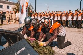 В юбилейный год участники Мотоагитпробега «Победа» посетят шесть округов Вологодской области и два района Архангельской и проедут около 2000 километров. Наш округ стал первым в длинном списке.