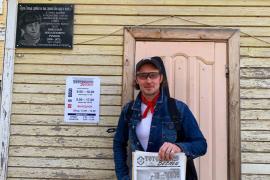 Василий Котов – рок-музыкант, поэт и композитор, член Российского союза писателей, актёр Московского драматического театра «Своё время", внештатный спецкор ВГТРК России и радио «Маяк», лауреат и победитель престижных всероссийских конкурсов и фестивалей поэзии и музыки. 