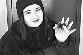 Выпускница Тотемского центра помощи детям, оставшимся без попечения родителей, получила квартиру благодаря государственной поддержке.