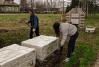 В селе Никольском благоустройство памятника ещё предстоит, перед 9 мая местная молодёжь провела здесь субботник.
