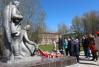 К подножию памятника павшим в годы Великой Отечественной войны возложили венки и цветы.